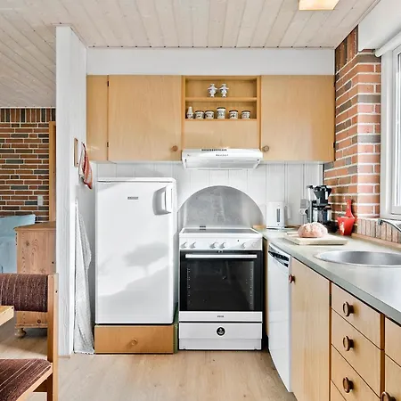 Дом отдыха 3 Bedroom In *